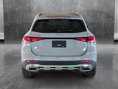 2025 Mercedes-Benz GLC 300 Base