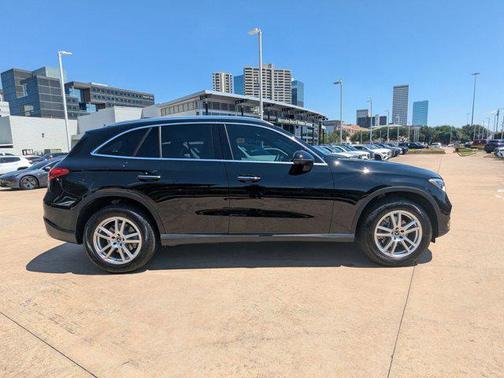 2023 Mercedes-Benz GLC 300 Base