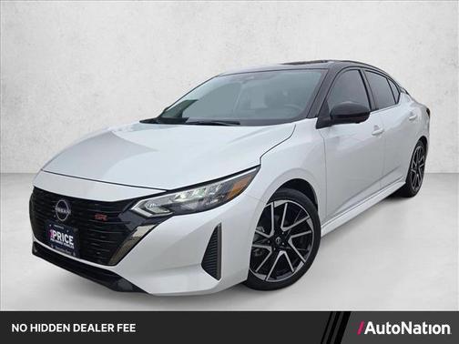 Aspen White Tricoat/Super Black 2025 Nissan Sentra SR