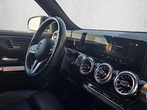 2022 Mercedes-Benz GLB 250 Base