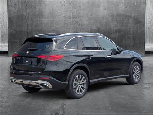 2025 Mercedes-Benz GLC 300 Base