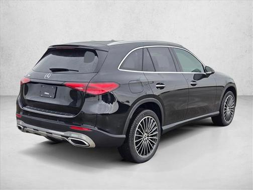 2026 Mercedes-Benz GLC 300 Base