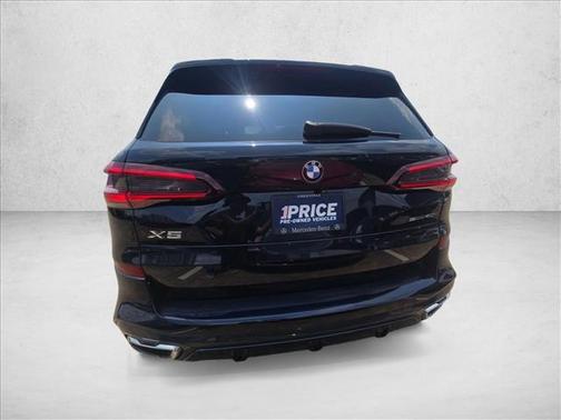 Carbon Black Metallic 2022 BMW X5 sDrive40i