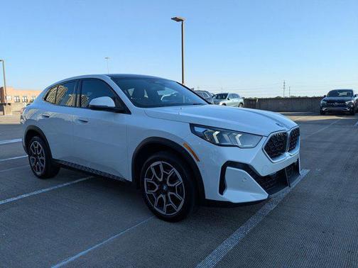 2025 BMW X2 xDrive28i