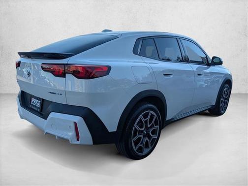 2025 BMW X2 xDrive28i