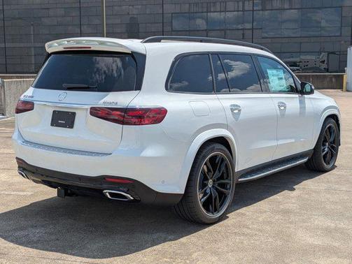 2025 Mercedes-Benz GLS 450 4MATIC