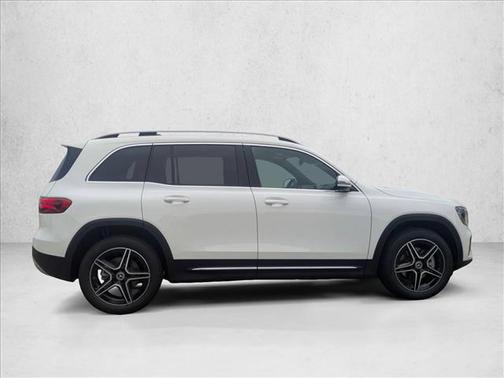 Polar White 2026 Mercedes-Benz GLB 250 Base