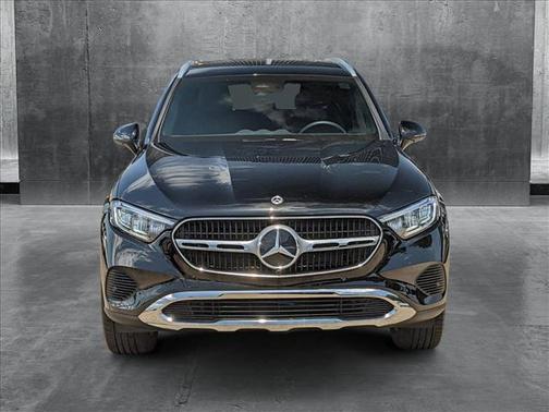 2025 Mercedes-Benz GLC 300 Base