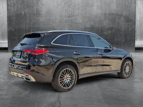2025 Mercedes-Benz GLC 300 Base