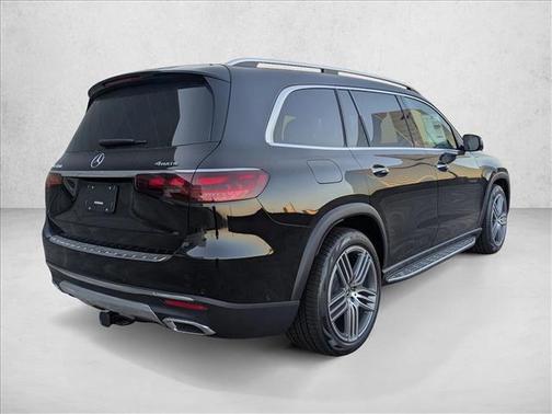2026 Mercedes-Benz GLS 450 4MATIC
