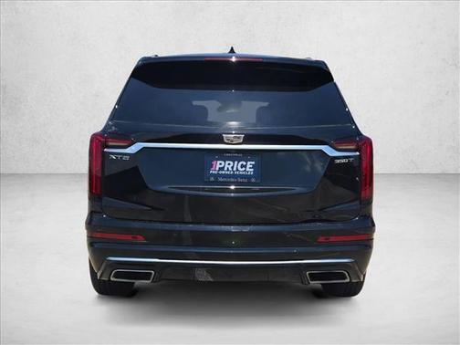 Stellar Black Metallic 2025 Cadillac XT6 Luxury FWD