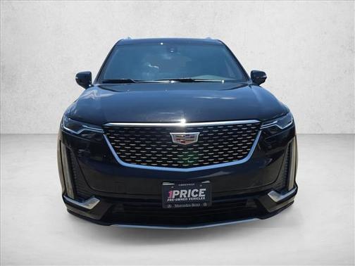 Stellar Black Metallic 2025 Cadillac XT6 Luxury FWD