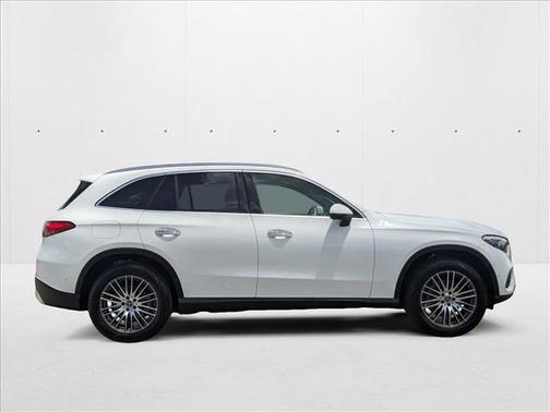 2025 Mercedes-Benz GLC 300 Base