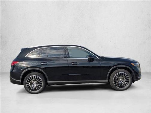 2026 Mercedes-Benz GLC 300 Base