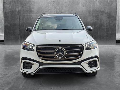 2025 Mercedes-Benz GLS 450 4MATIC