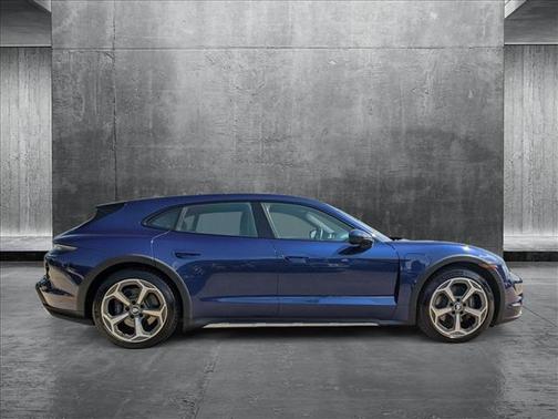 2021 Porsche Taycan Cross Turismo 4