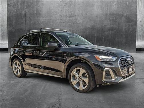 2023 Audi Q5 45 S line Premium Plus