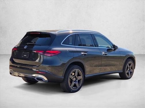 2026 Mercedes-Benz GLC 300 Base