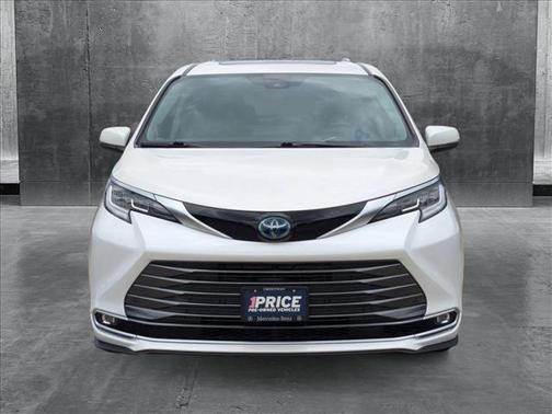 2021 Toyota Sienna Limited 7-Passenger