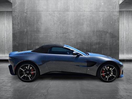 2021 Aston Martin Vantage Roadster