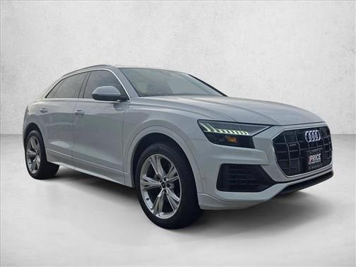2023 Audi Q8 55 Premium