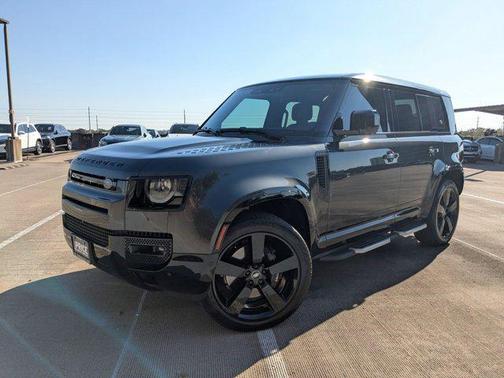 2023 Land Rover Defender 110 V8