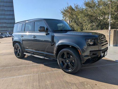 2023 Land Rover Defender 110 V8