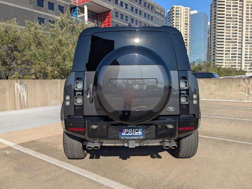 2023 Land Rover Defender 110 V8