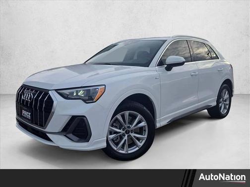 2022 Audi Q3 45 S line Premium