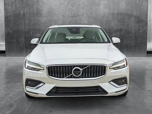 2020 Volvo S60 T5