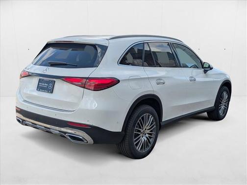 2026 Mercedes-Benz GLC 300 Base