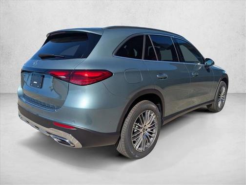 Verde Silver Metallic 2026 Mercedes-Benz GLC 300 Base