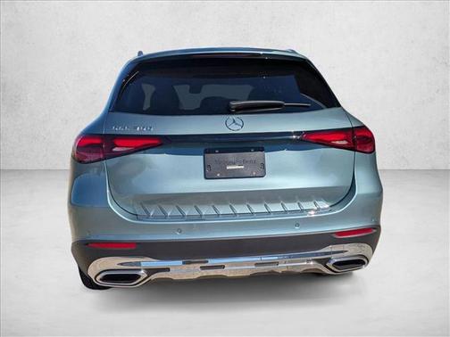 Verde Silver Metallic 2026 Mercedes-Benz GLC 300 Base