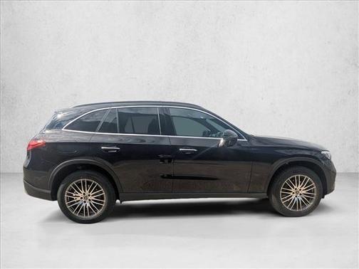 2026 Mercedes-Benz GLC 300 Base