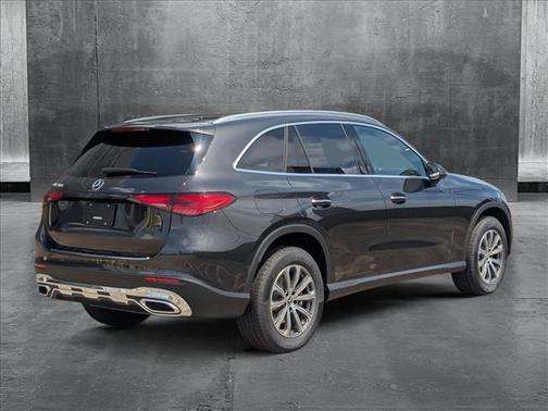 2025 Mercedes-Benz GLC 300 Base