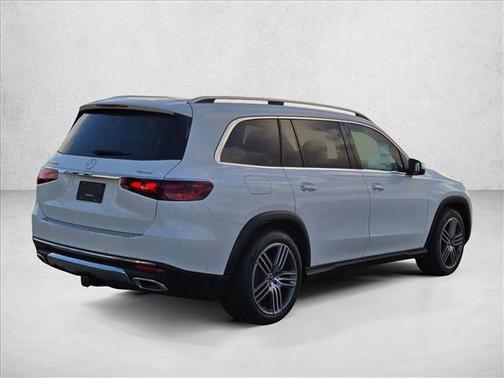 2025 Mercedes-Benz GLS 450 4MATIC