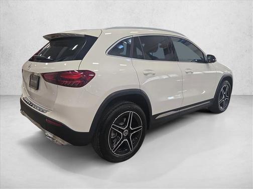 Polar White 2026 Mercedes-Benz GLA 250 4MATIC