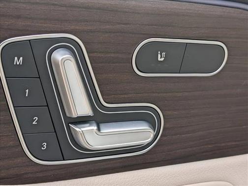 2025 Mercedes-Benz GLB 250 Base