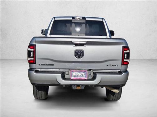 2022 RAM 2500 Laramie Crew Cab 4x4 6'4' Box