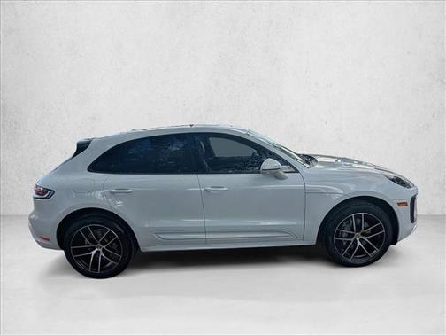 2023 Porsche Macan AWD