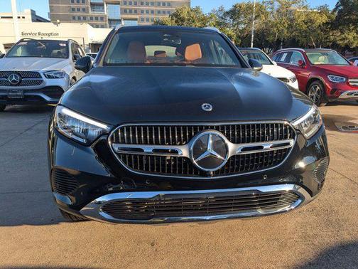 2025 Mercedes-Benz GLC 300 Base