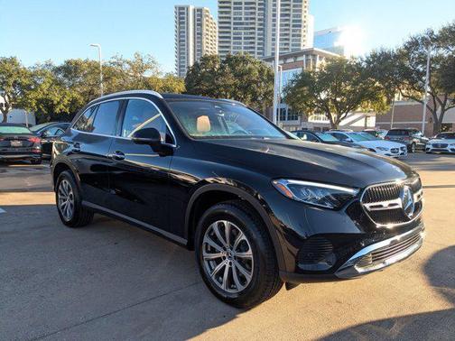 2025 Mercedes-Benz GLC 300 Base