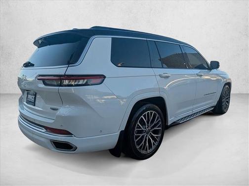 2022 Jeep Grand Cherokee L Summit Reserve
