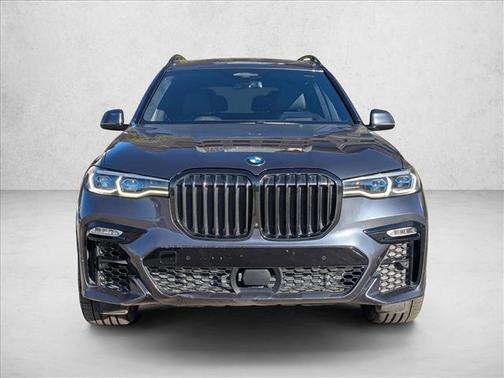2022 BMW X7 M50i