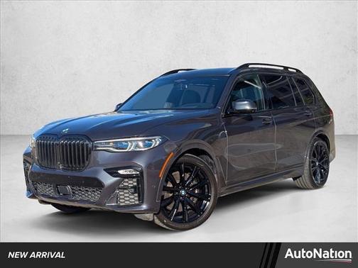 2022 BMW X7 M50i