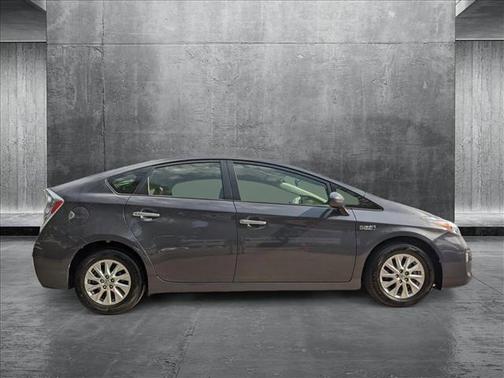 2015 Toyota Prius Plug-in Base