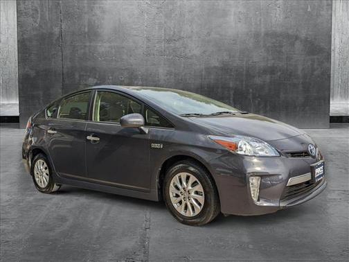 2015 Toyota Prius Plug-in Base