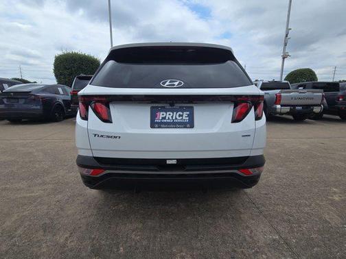 White Pearl 2024 Hyundai TUCSON SEL