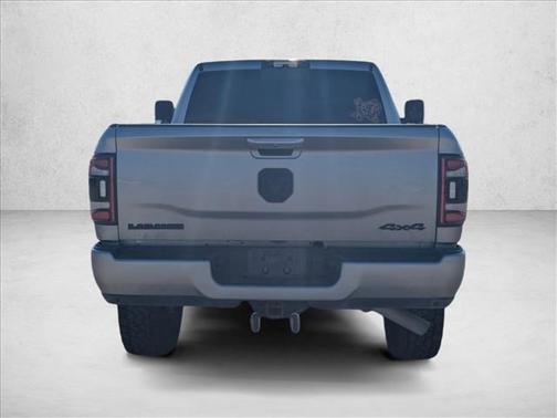 2022 RAM 2500 Laramie Crew Cab 4x4 6'4' Box