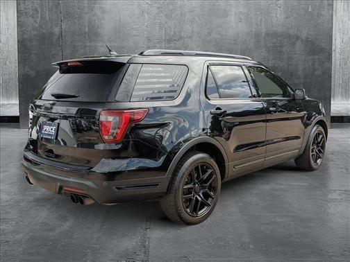 2018 Ford Explorer Sport